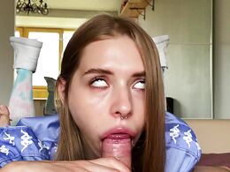 Beauty Russian Girl Loves To Suck
