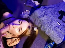 She Dances So Sexy And Deserves A Blowjob