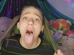 This girl has a big mouth